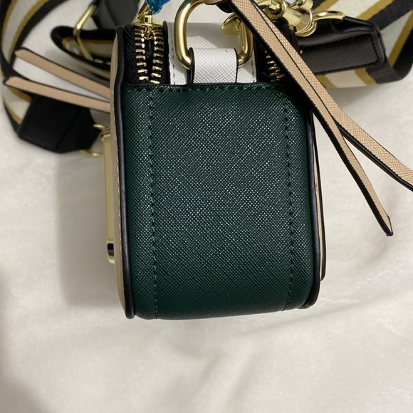 Colorblock Crossbody Bag - Picture 4 of 8